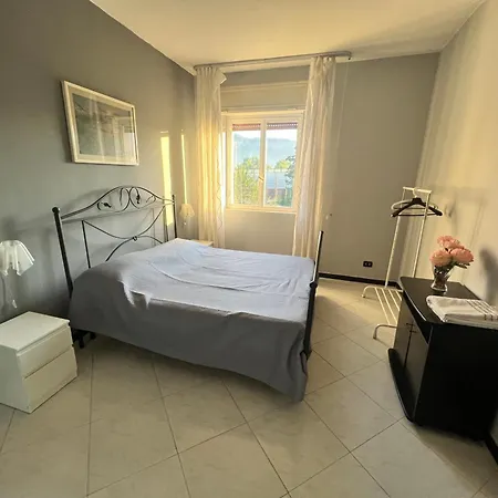 Гостевой дом Napoli Rooms Неаполь