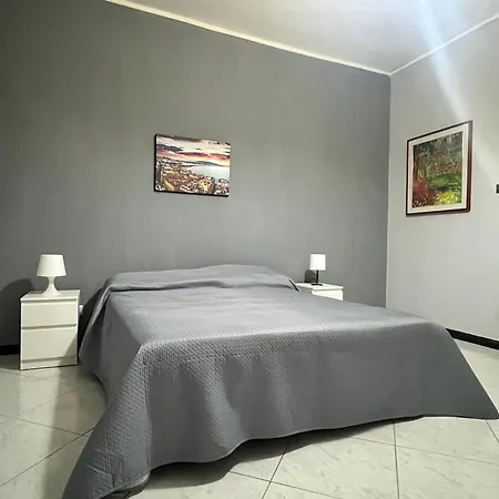 Napoli Rooms Гостевой дом